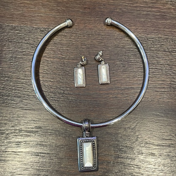 Premier Design silver collar with pendant and earrings - Picture 2 of 5